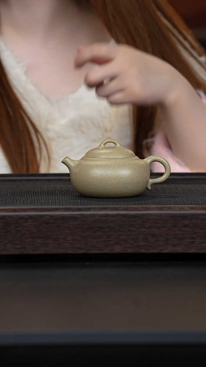 【闪购商品】紫砂茶壶芝麻绿玉乳