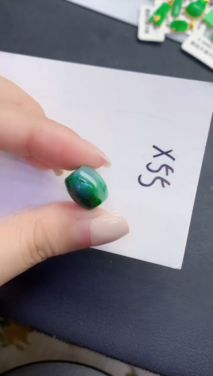 颈饰未镶嵌翡翠缅甸天然翡翠A货