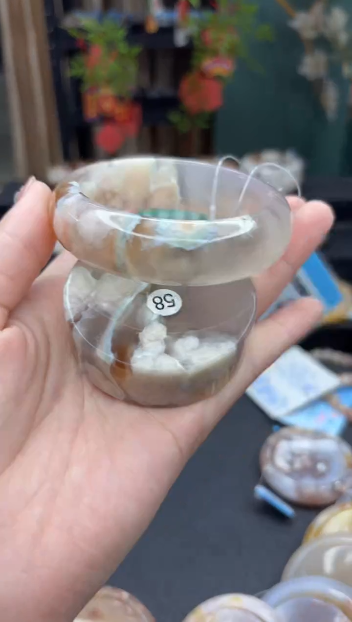 【闪购商品】石英质玉手镯未镶嵌668（59圈赠送镯心）