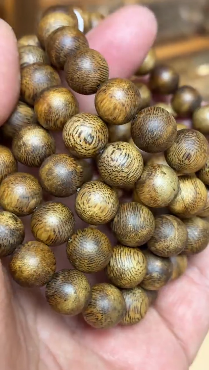 沉香手串 海南莺歌绿圆珠单圈1.1+多样性发其一