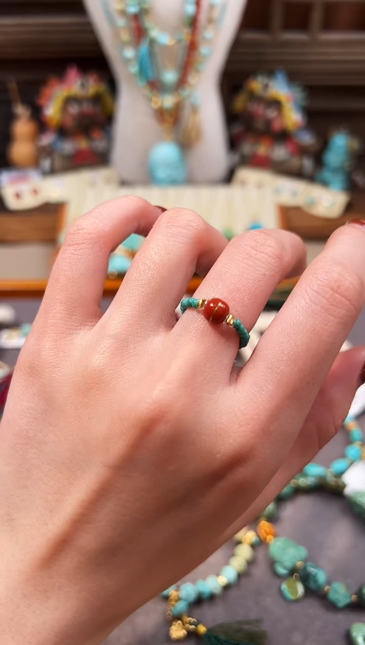 18K金镶嵌绿松石戒指绿松石戒指