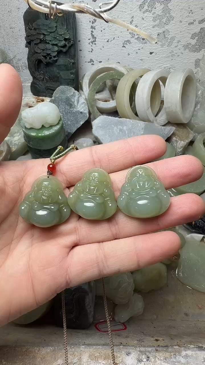 颈饰未镶嵌和田玉佛 多样性发货 拍一发一