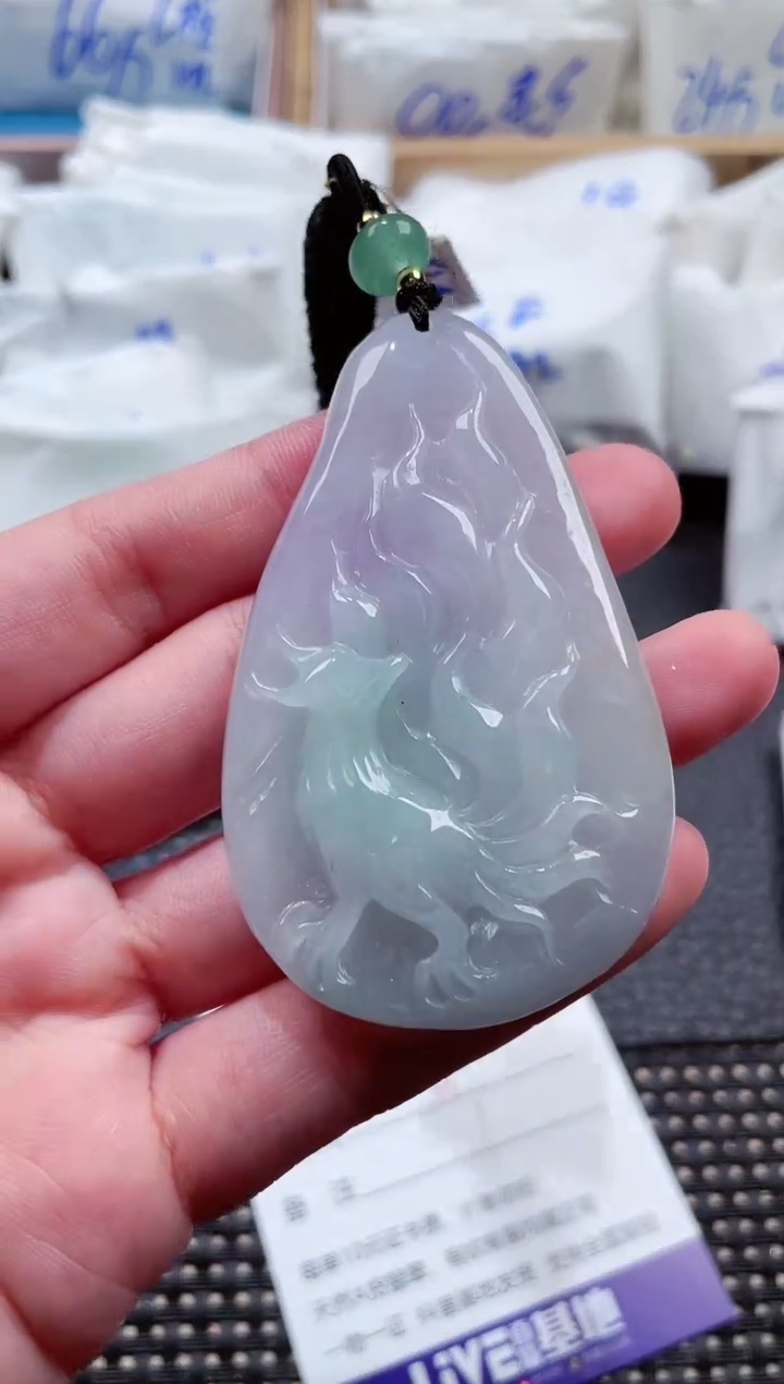 翡翠未镶嵌颈饰00001071