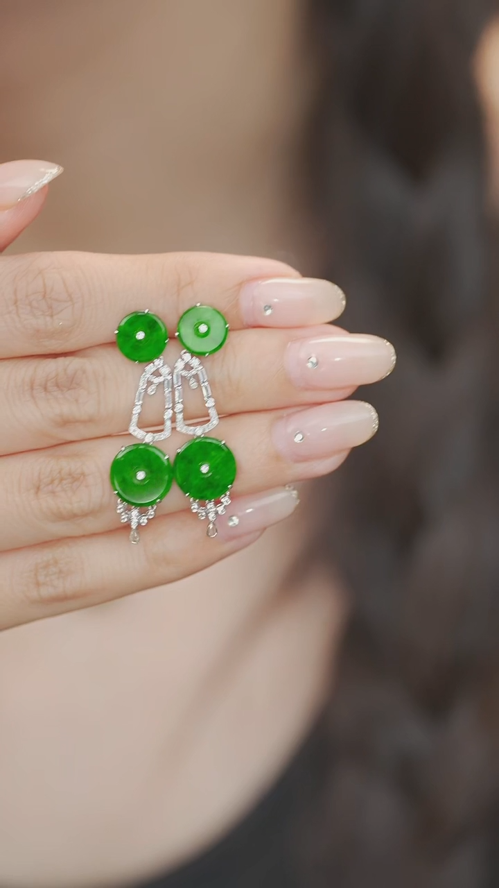 18K金镶嵌翡翠耳饰耳饰