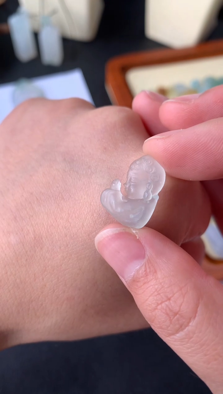 【闪购商品】定制翡翠未镶嵌翡翠