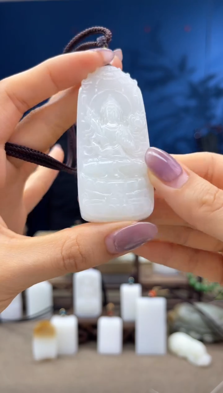 和田玉未镶嵌颈饰1