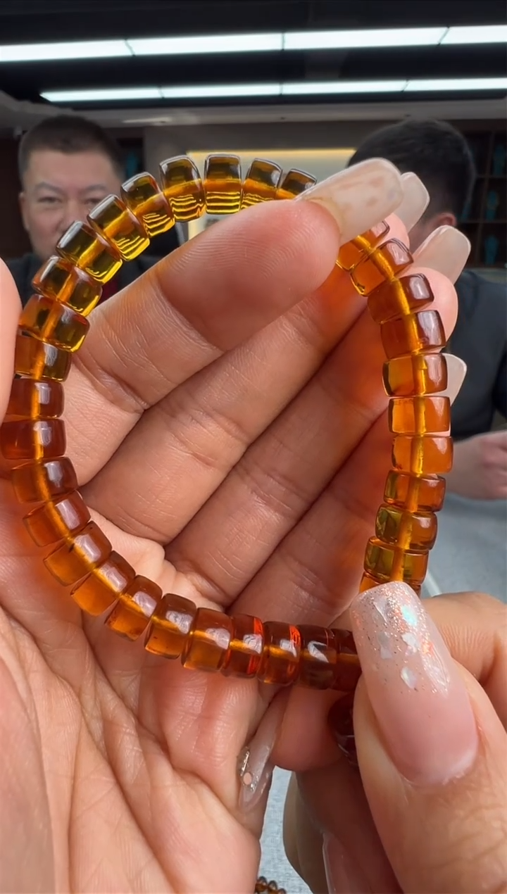 【闪购商品】琥珀手链未镶嵌82秒拍号