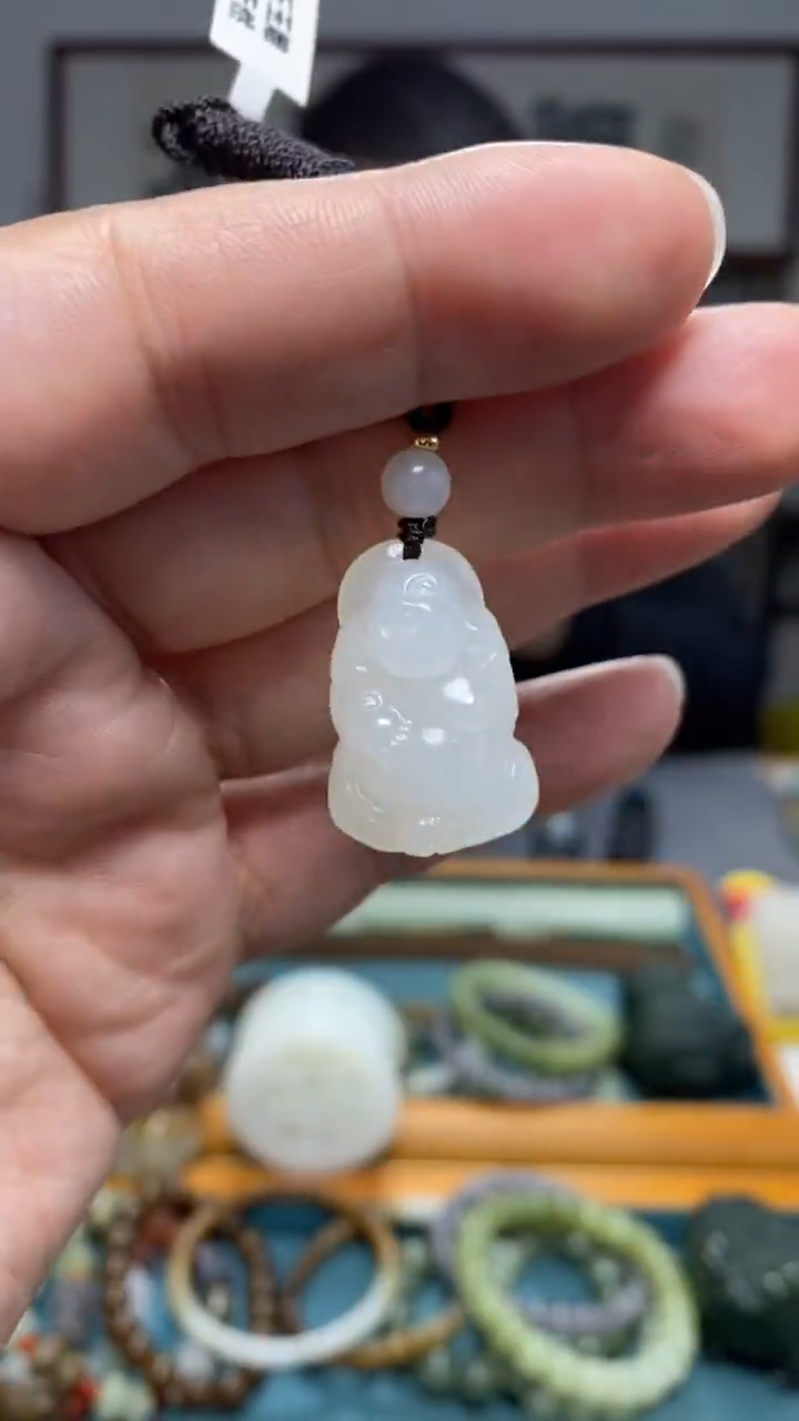 颈饰未镶嵌和田玉95