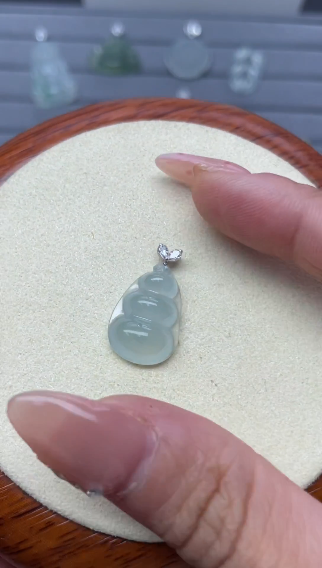 颈饰18K金镶嵌翡翠（40号链接）纯天然A货缅甸翡翠