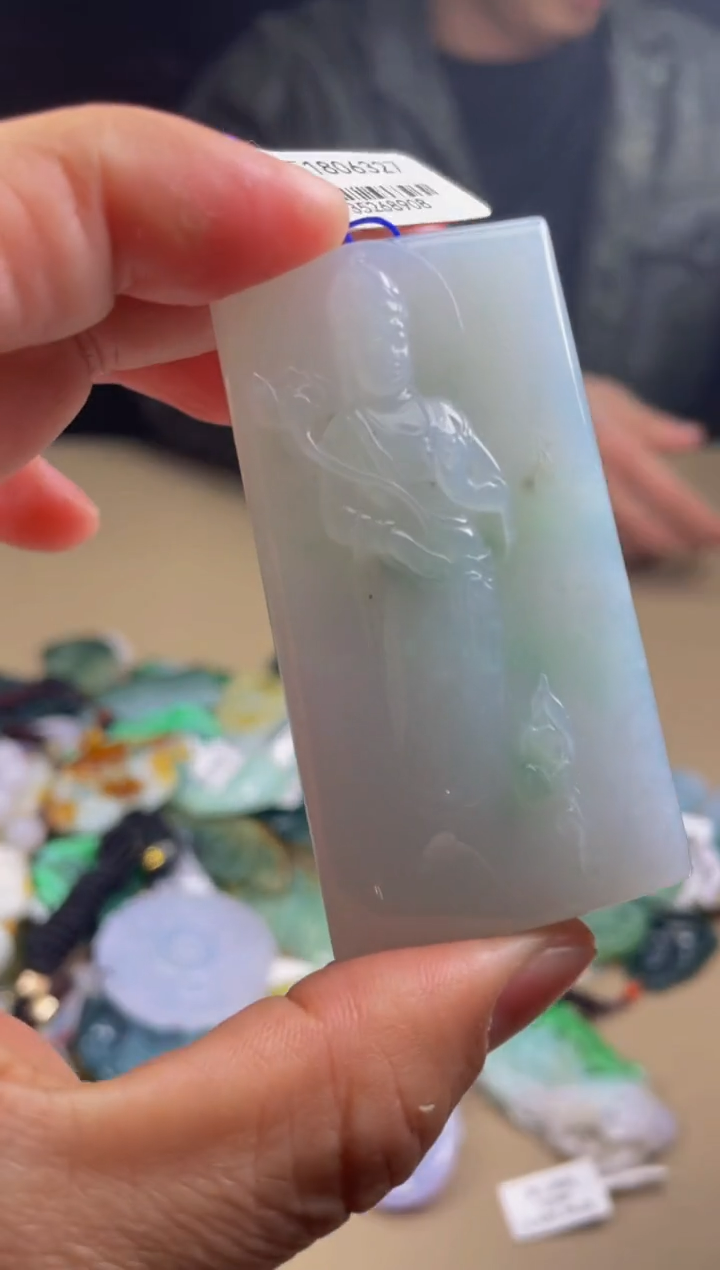 【闪购商品】定制翡翠未镶嵌          1933