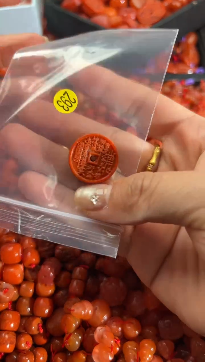 【闪购商品】南红玛瑙颈饰未镶嵌1