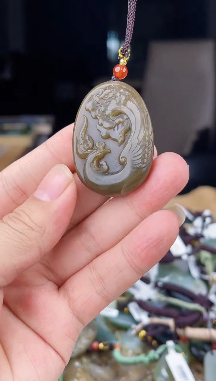 颈饰未镶嵌和田玉1