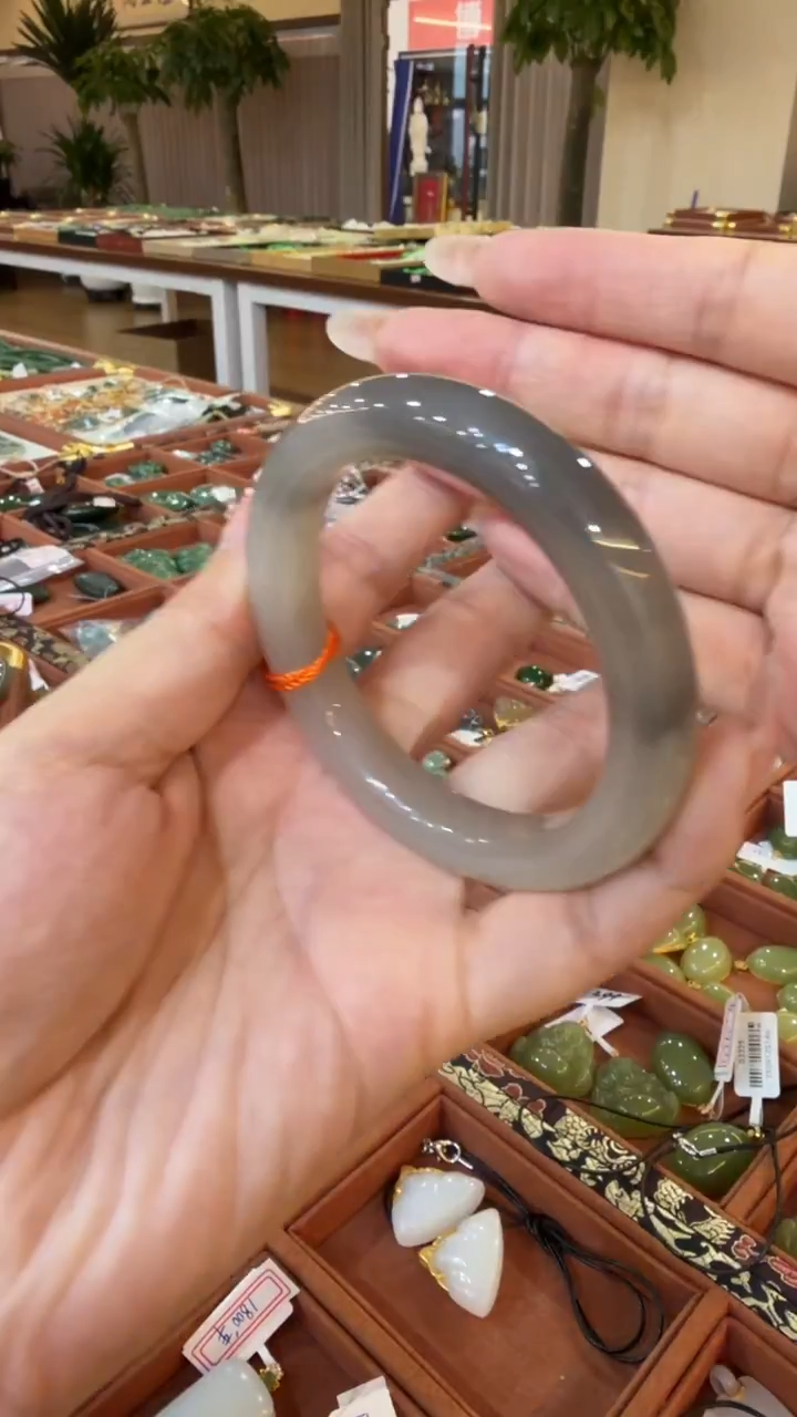 颈饰未镶嵌和田玉手镯56