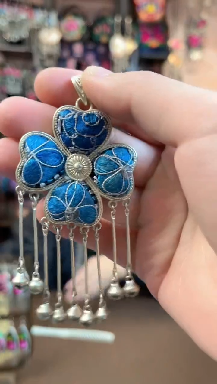 织绣民族风手工非遗老绣饰品621