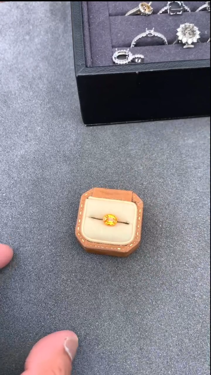 【闪购商品】石榴石（芬达石）裸石未镶嵌1.65克拉