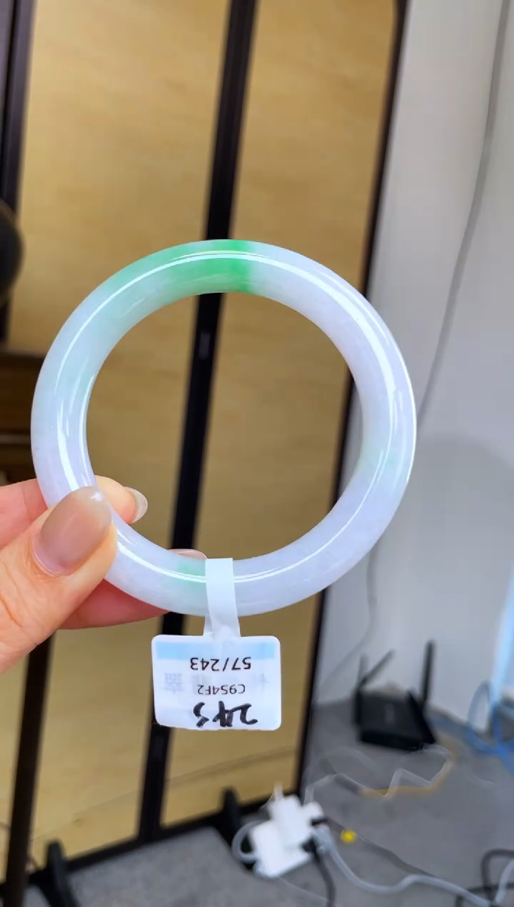 未镶嵌手镯翡翠退货标签需完好-243