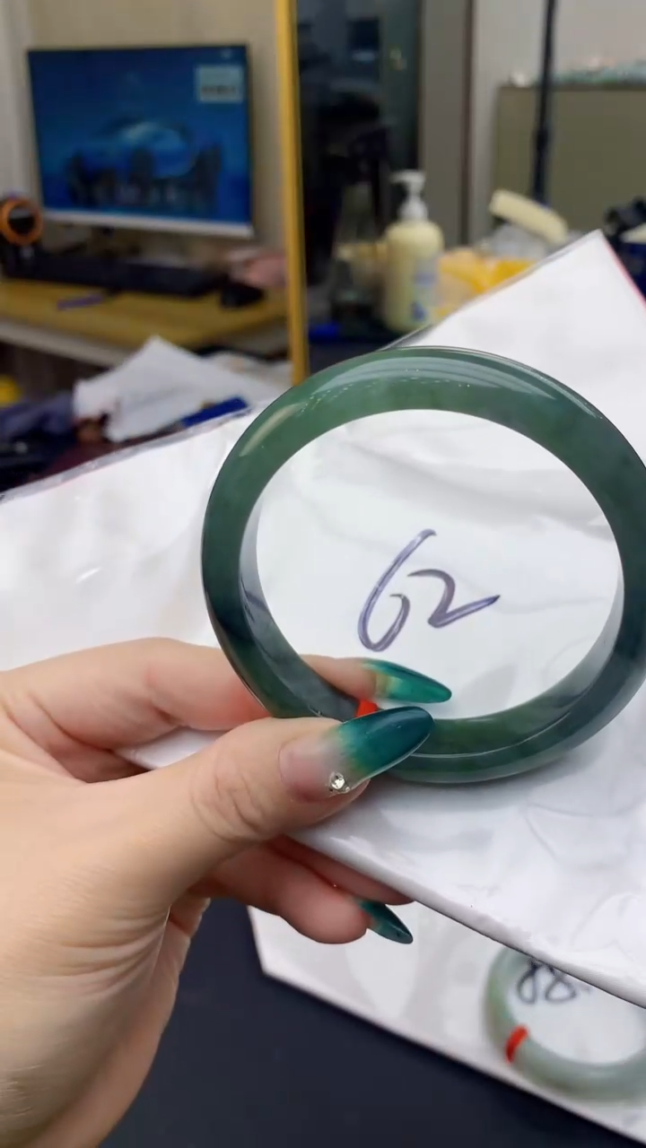 【闪购商品】翡翠手镯未镶嵌0716203585