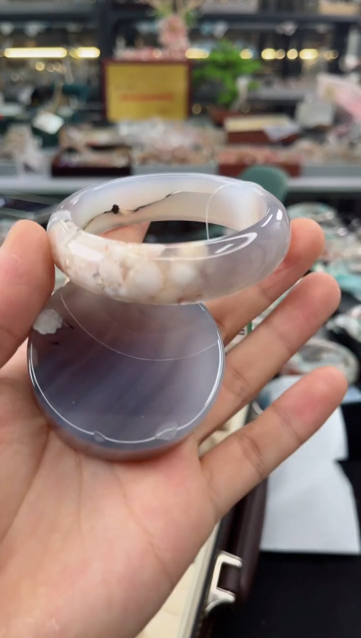 【闪购商品】石英质玉手镯未镶嵌58圈口（赠品镯心）3540304