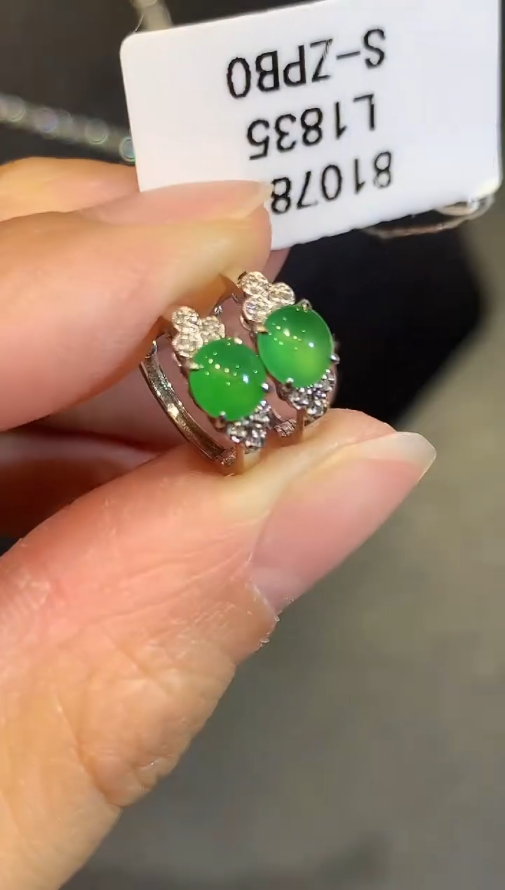 翡翠18K金镶嵌耳饰L1835多样性发其一