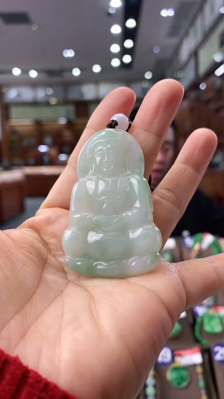 【闪购商品】翡翠颈饰未镶嵌观音