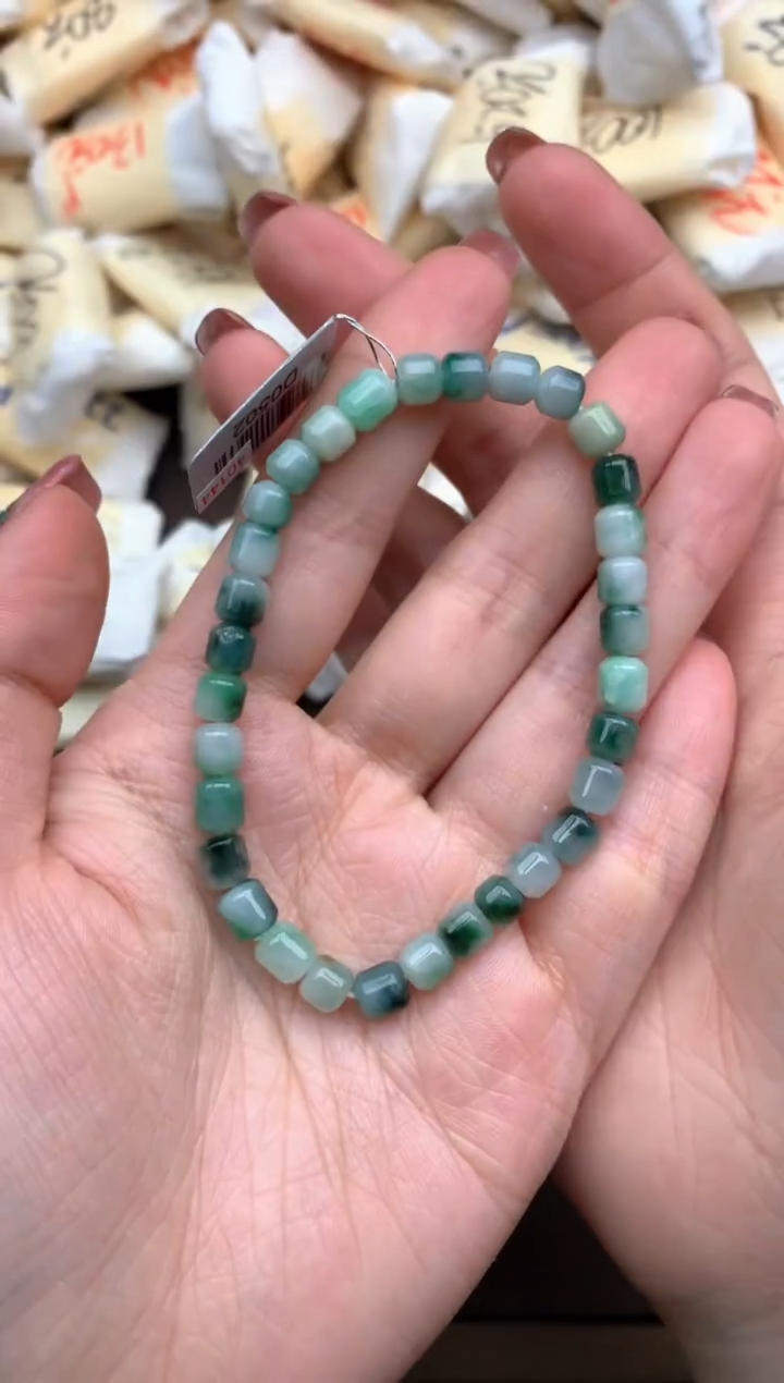【闪购商品】翡翠手串未镶嵌一