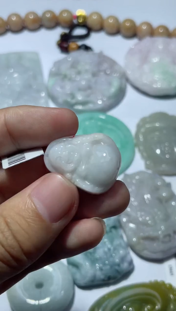 【闪购商品】翡翠颈饰未镶嵌00013121