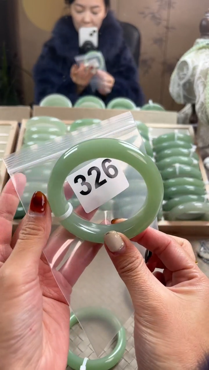 未镶嵌手镯石英质玉蒜*毛326