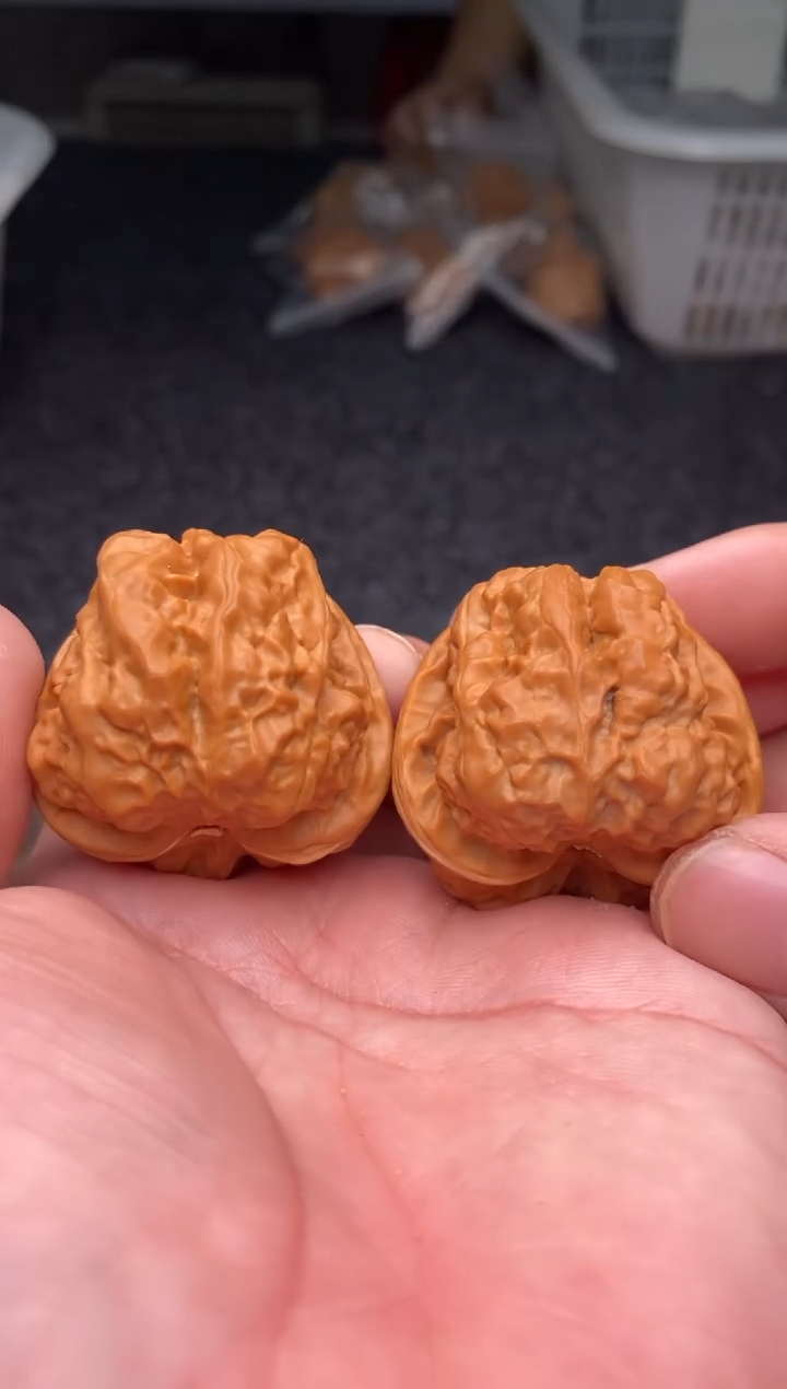 把件文玩核桃b127号41尺蛤蟆头