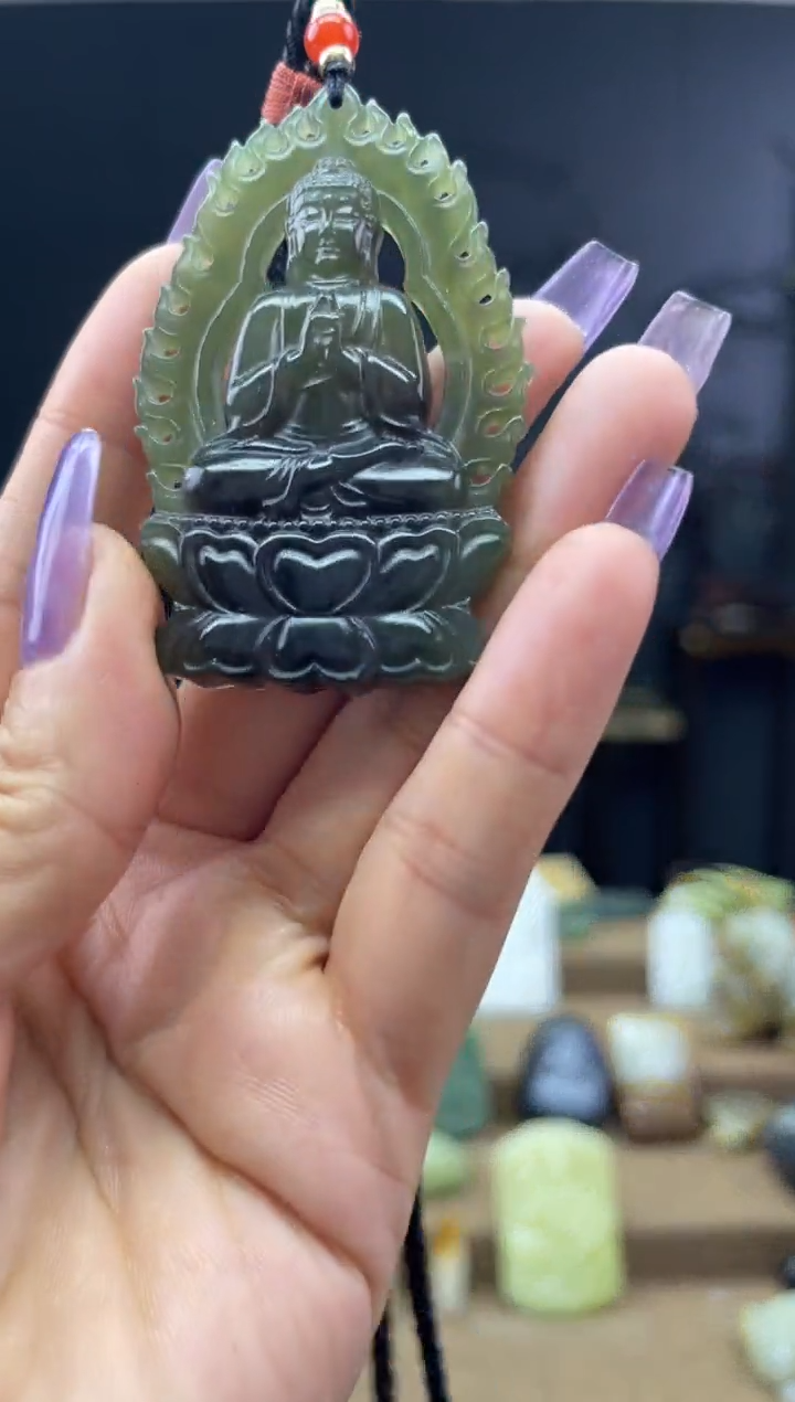 颈饰未镶嵌和田玉1