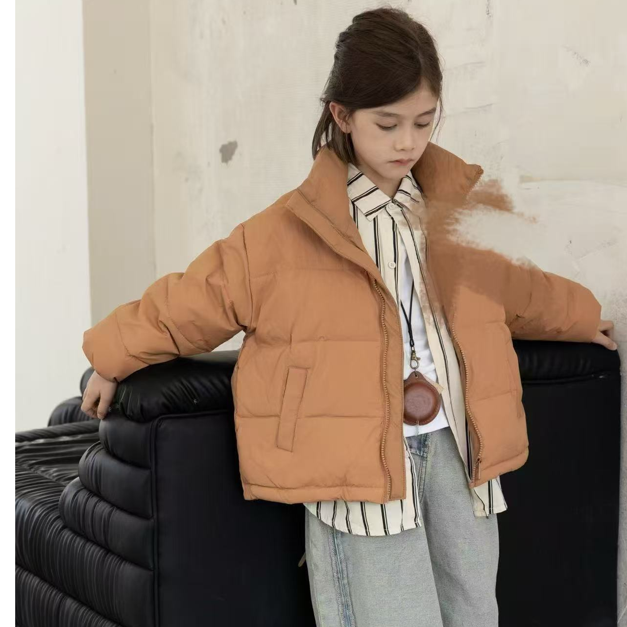 100g以下（不含）冬季绒服时尚男字母宽松连帽短款