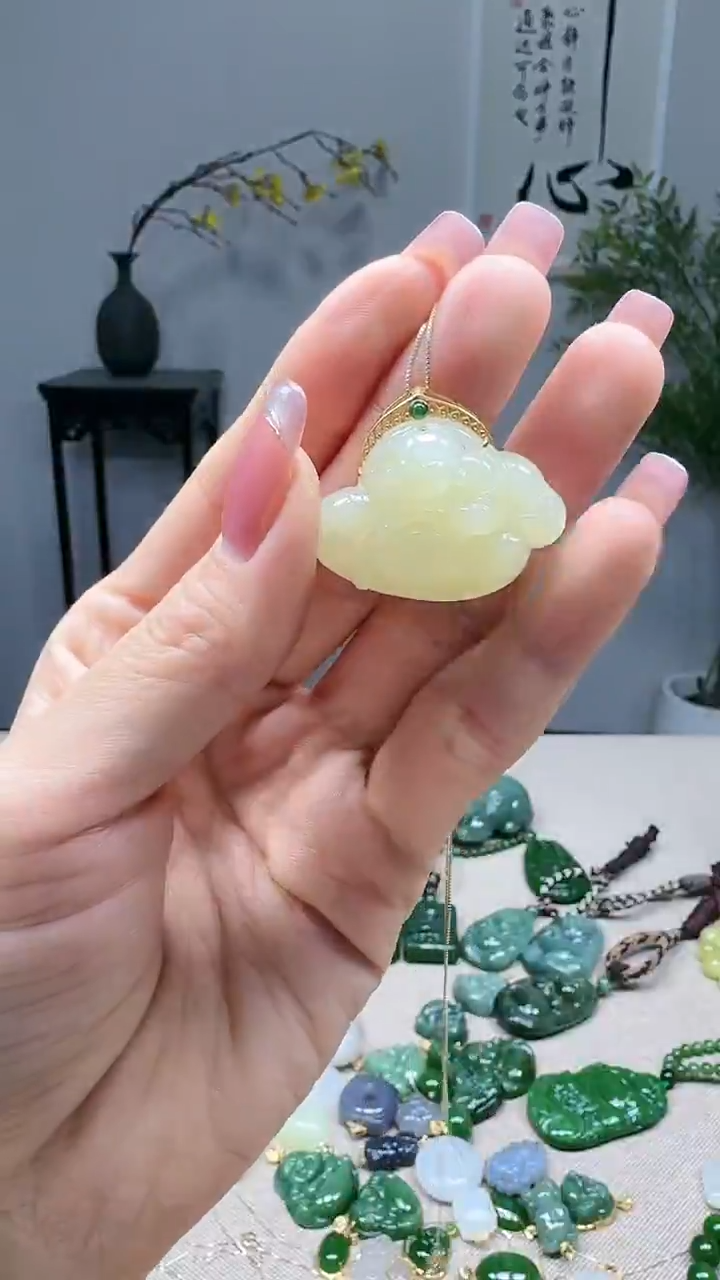 吊坠(不含链)18K金镶嵌和田玉1