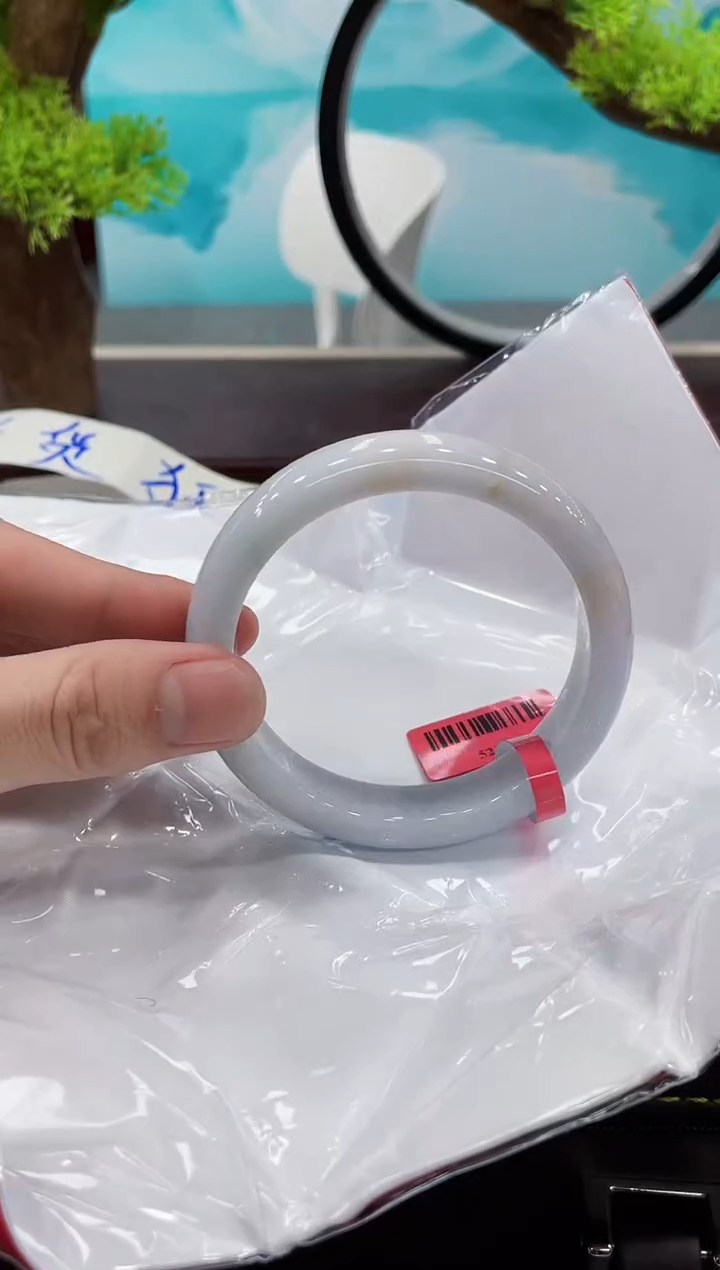 【闪购商品】翡翠手镯未镶嵌手镯