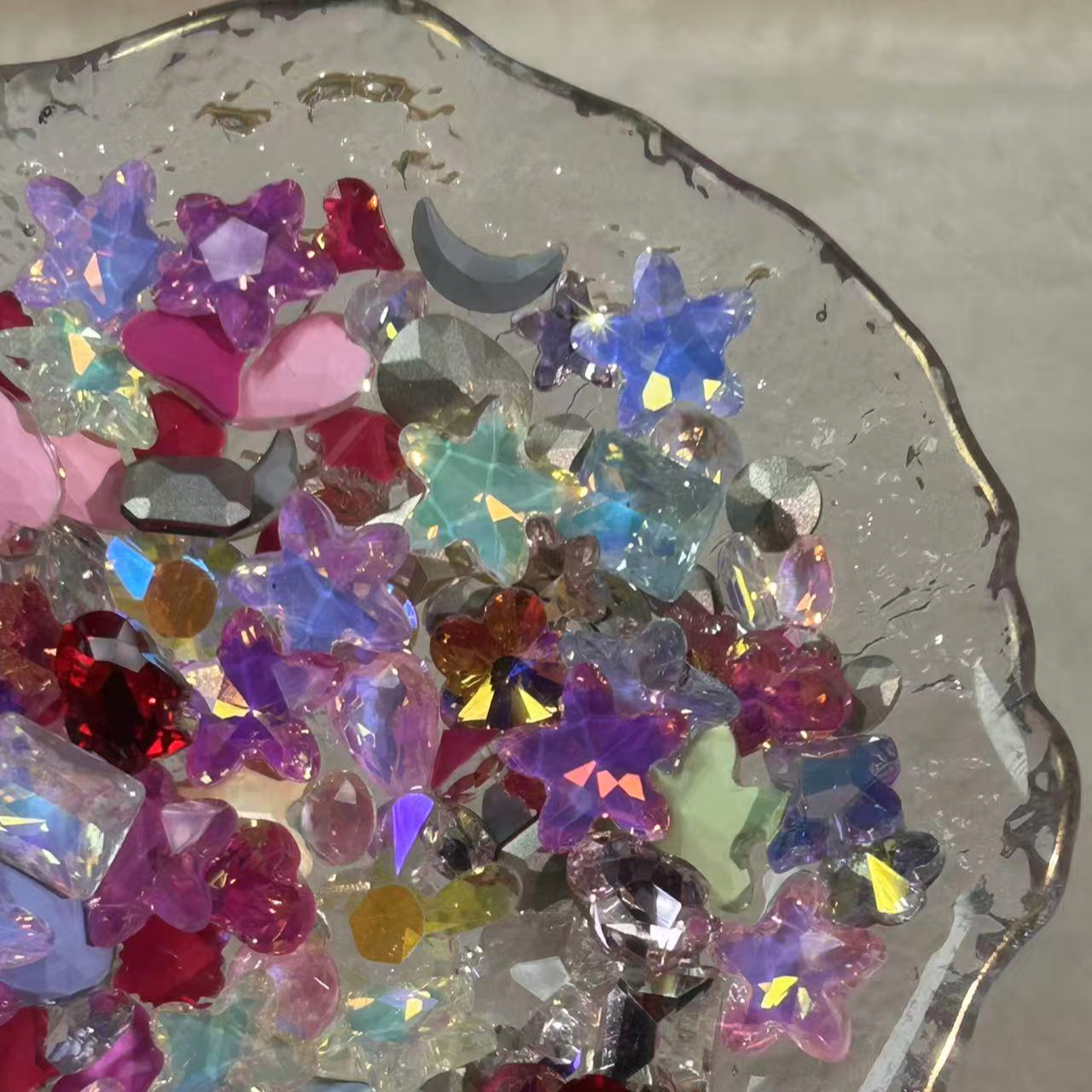 【6.26】(001-050)【微光美甲】K9炫彩蝴蝶尖底钻玻璃透明指甲钻配饰