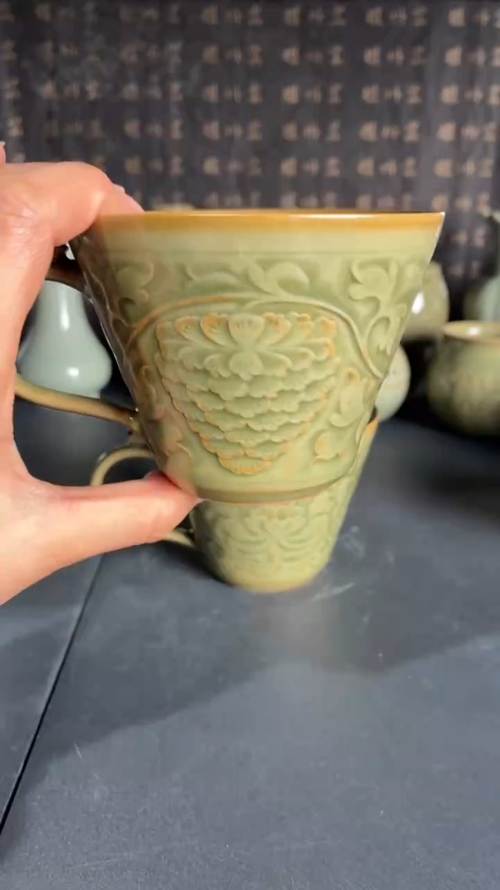 耀州窑仰山塔式牡丹蝴蝶咖啡杯微瑕