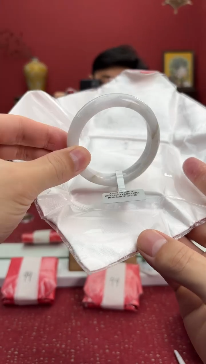 【闪购商品】翡翠手镯未镶嵌1手镯