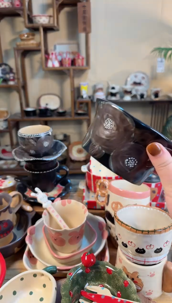 【闪购商品】黑色玫瑰果篮高温瓷器