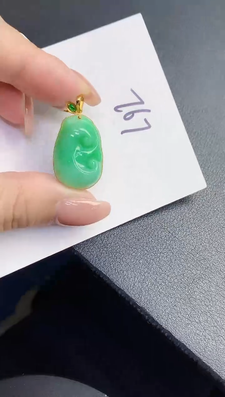 【闪购商品】翡翠颈饰18K金镶嵌00000000000