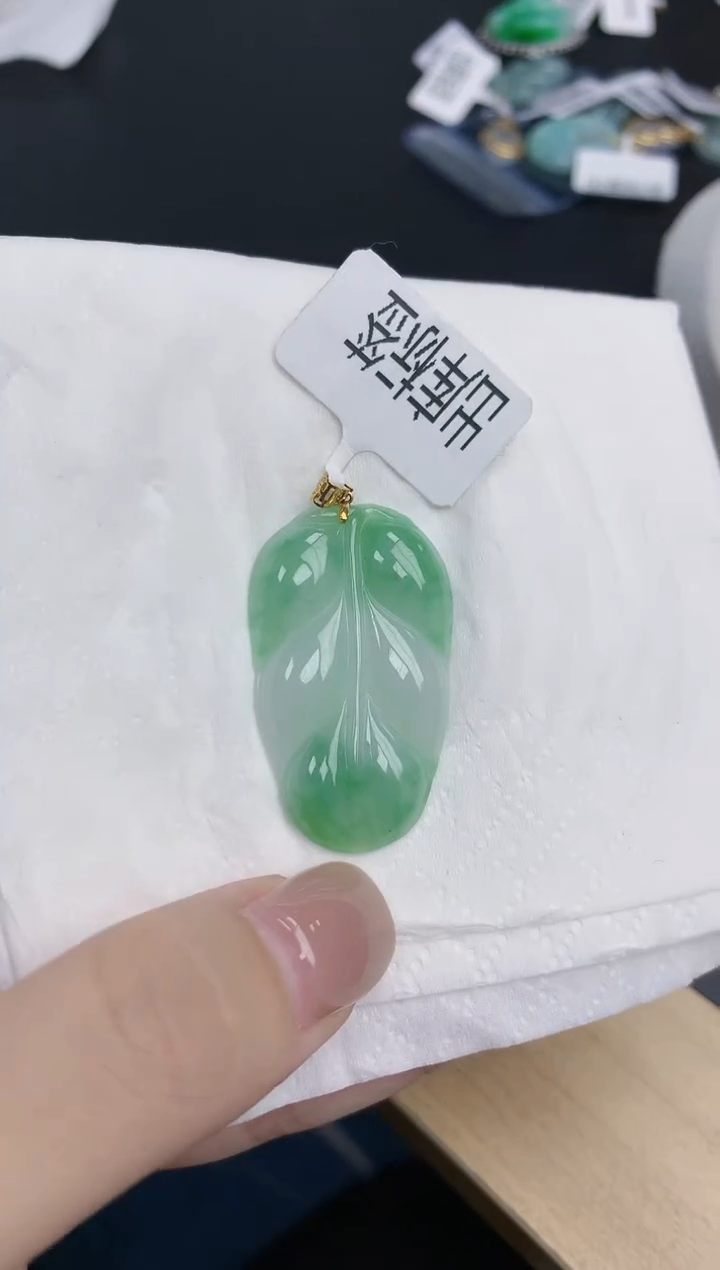 【闪购商品】翡翠颈饰18K金镶嵌天然缅甸翡翠A货