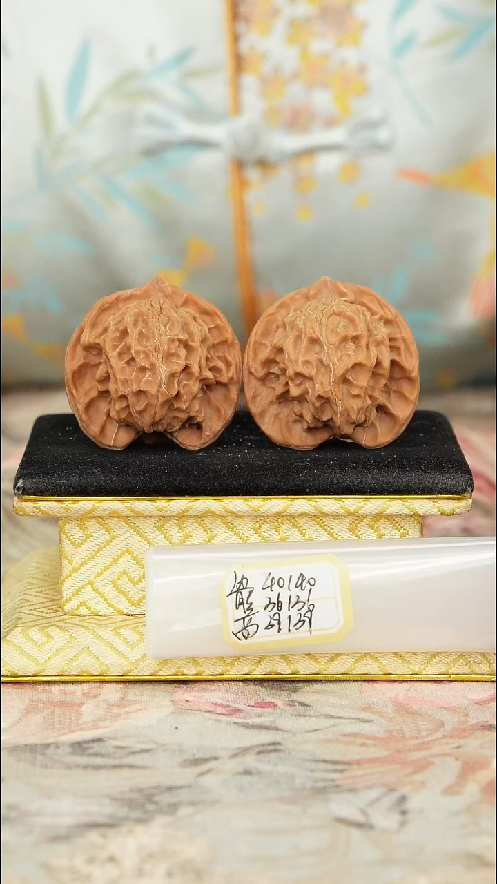 【闪购商品】文玩核桃把件盘山公子帽