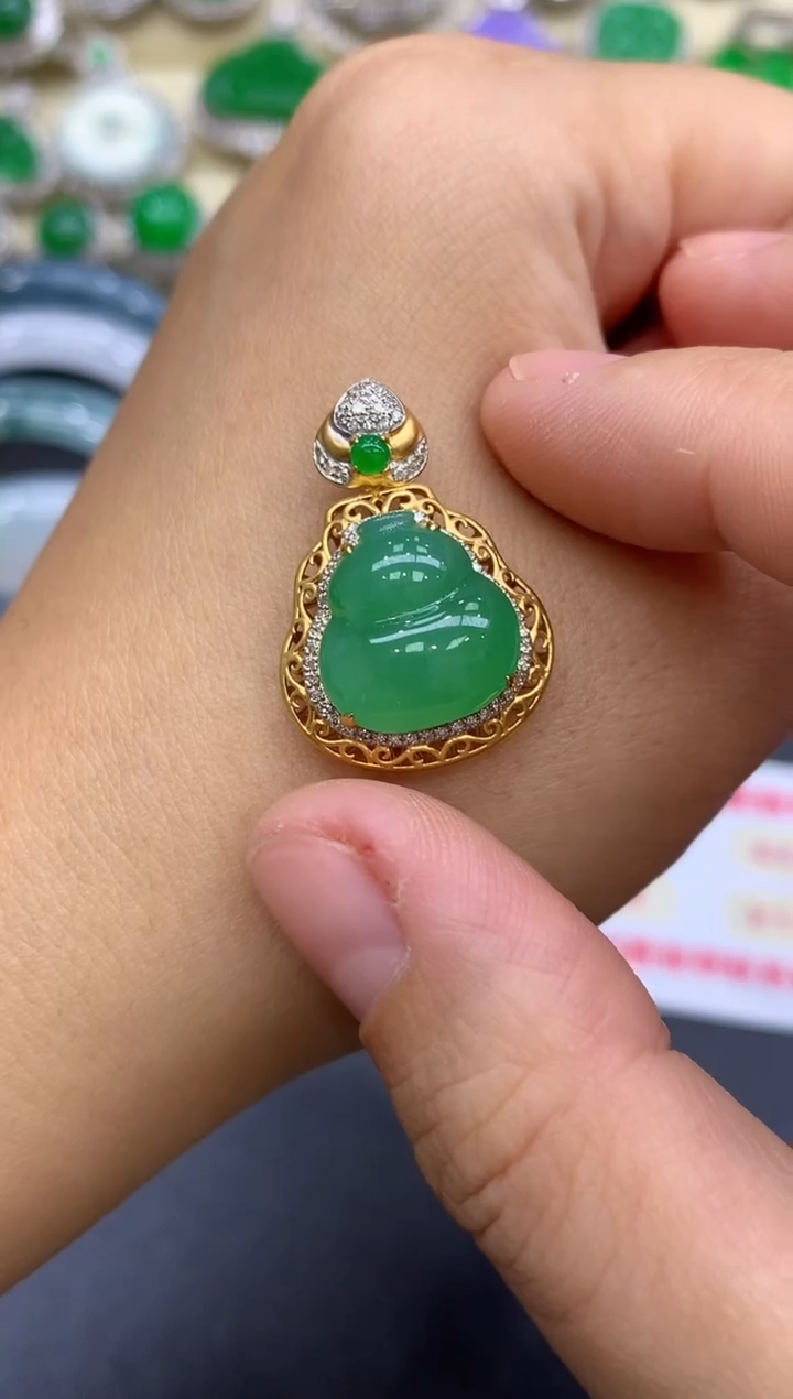 颈饰18K金镶嵌翡翠318-中国好珍宝