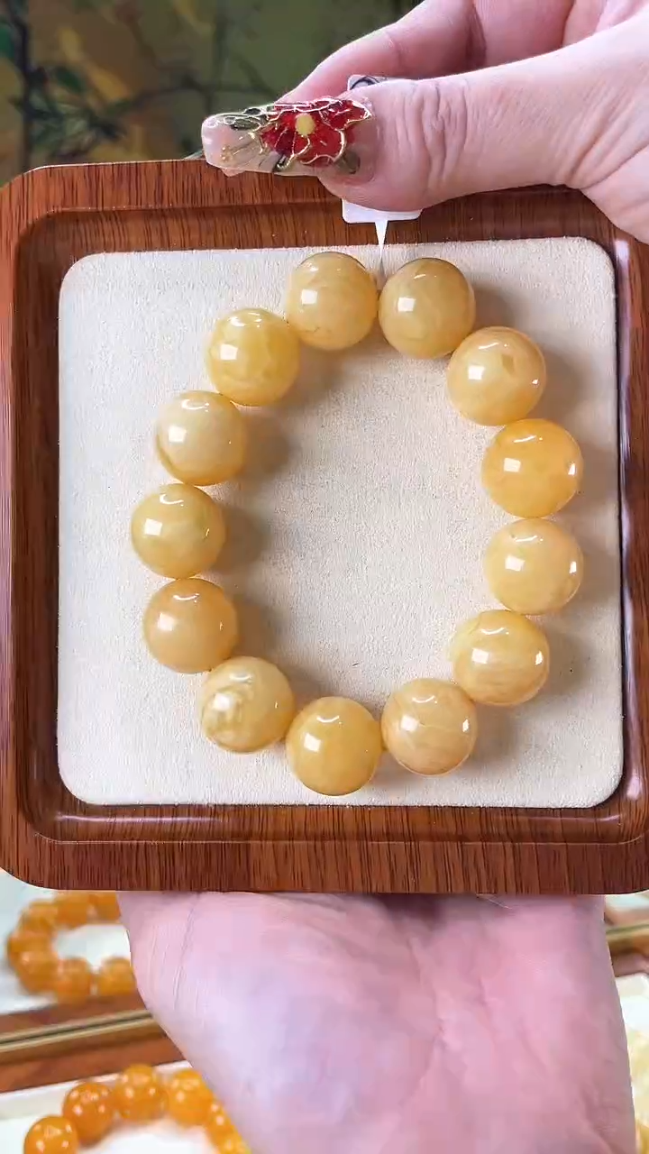 【闪购商品】蜜蜡裸石未镶嵌手串