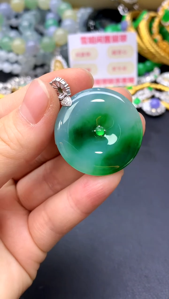 颈饰18K金镶嵌翡翠321-中国好珍宝