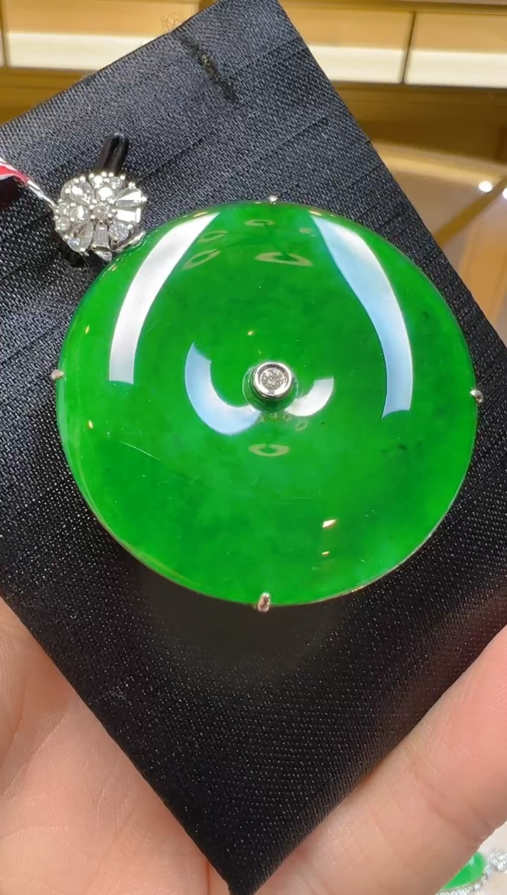 【闪购商品】翡翠吊坠(不含链)18K金镶嵌多样性团购发一件