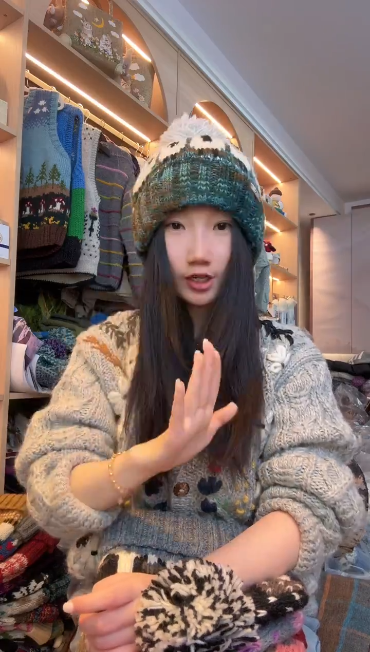 羊毛脏脏小羊帽 