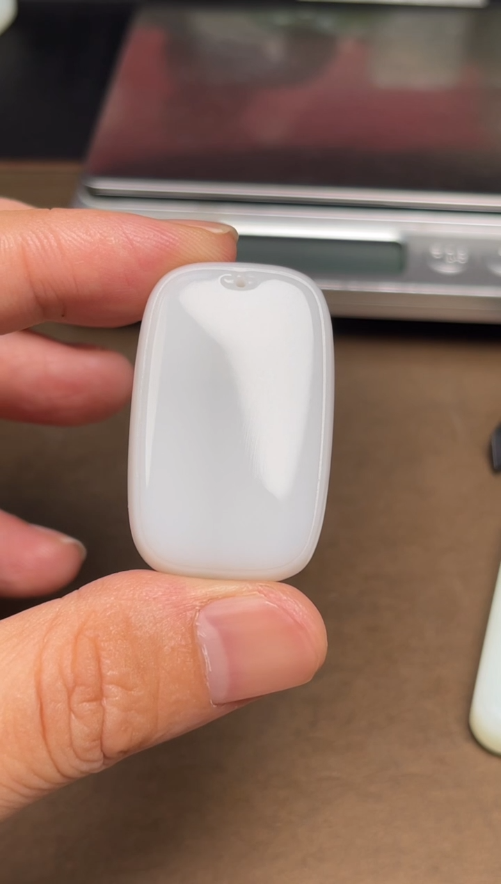 和田玉未镶嵌颈饰31