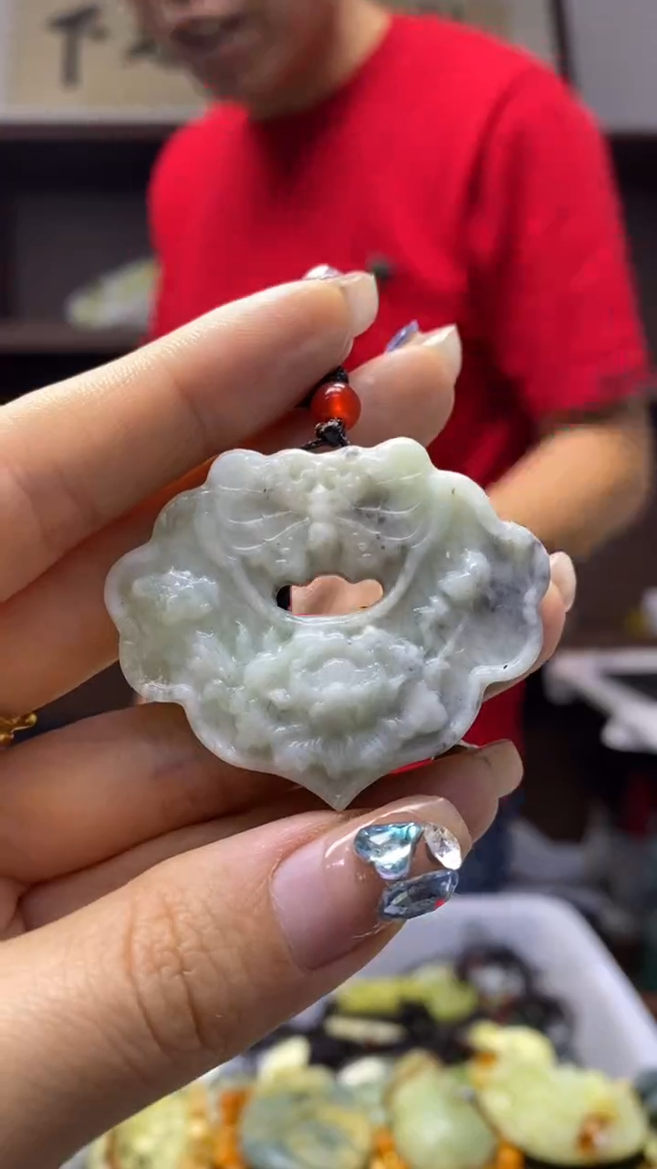 未镶嵌岫玉挂件 