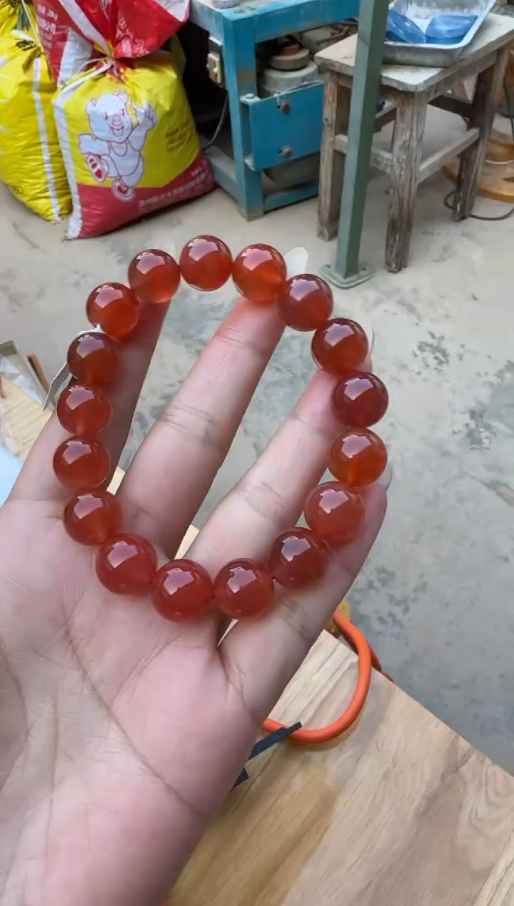 【闪购商品】南红玛瑙吊坠未镶嵌原矿无优化冰红12mm单圈