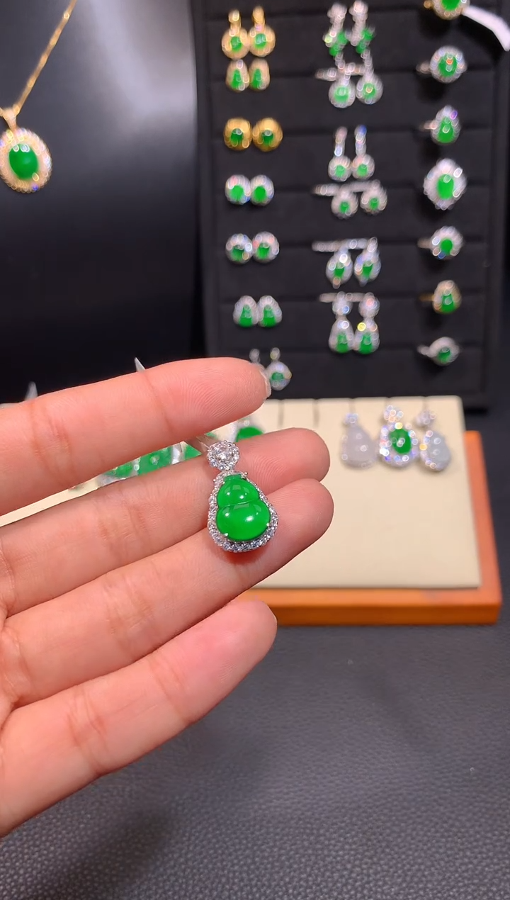 【闪购商品】翡翠颈饰银S925镶嵌多样性