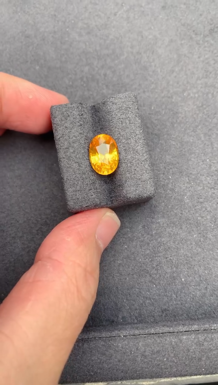 裸石彩色蓝宝石3.5ct黄蓝宝   定制  BD