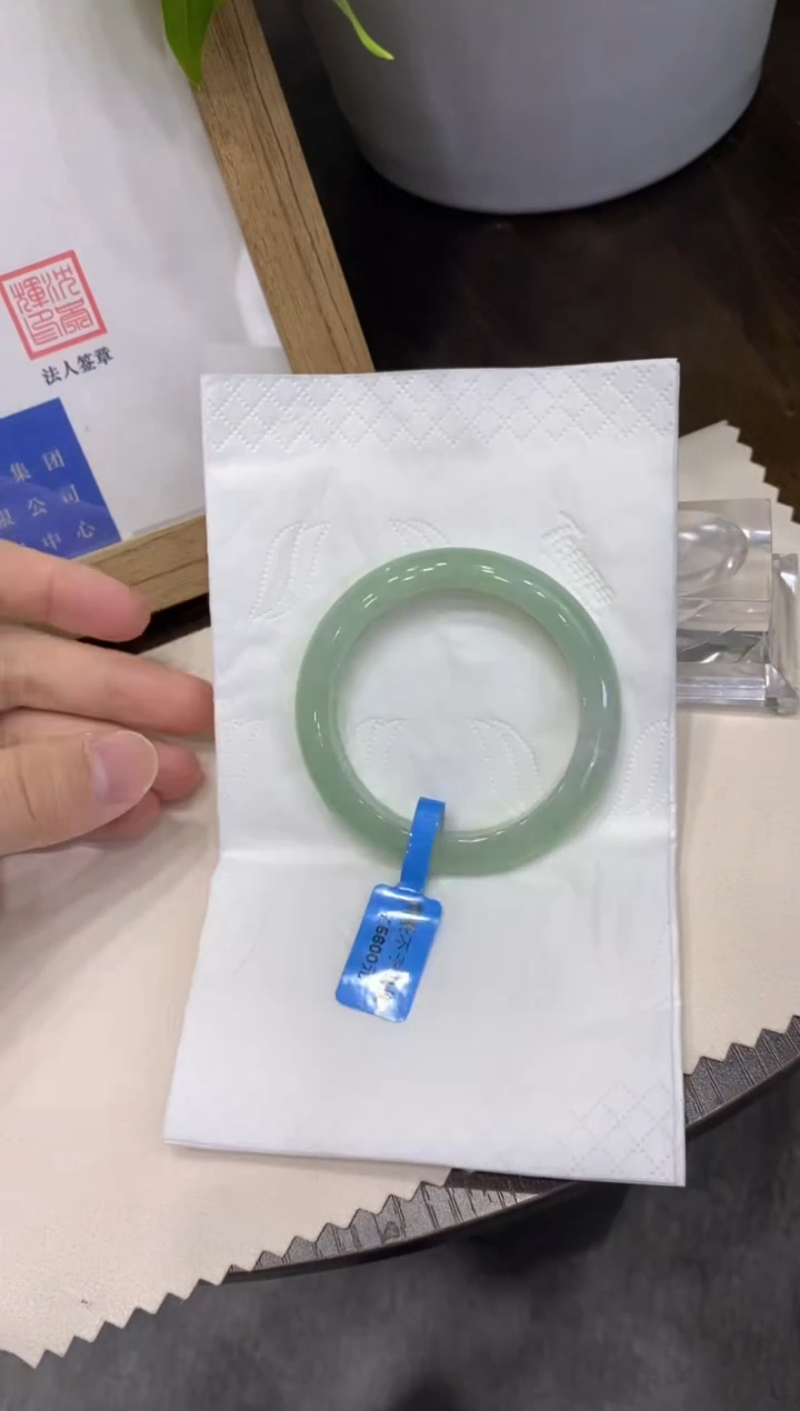 翡翠手镯未镶嵌000006608